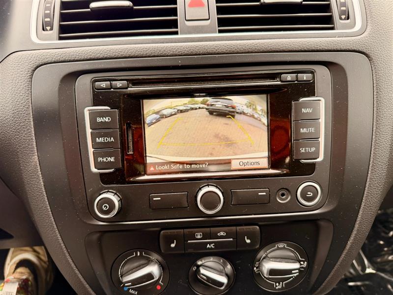 2014 Volkswagen Jetta SEL - Photo 18