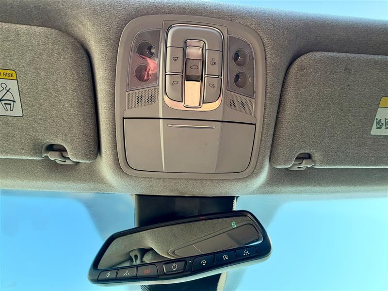 2020 Hyundai Santa Fe Limited - Photo 29