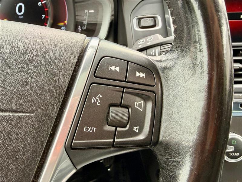 2016 Volvo XC60 Premier - Photo 16