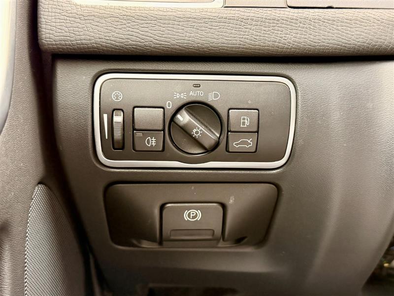 2016 Volvo XC60 Premier - Photo 18