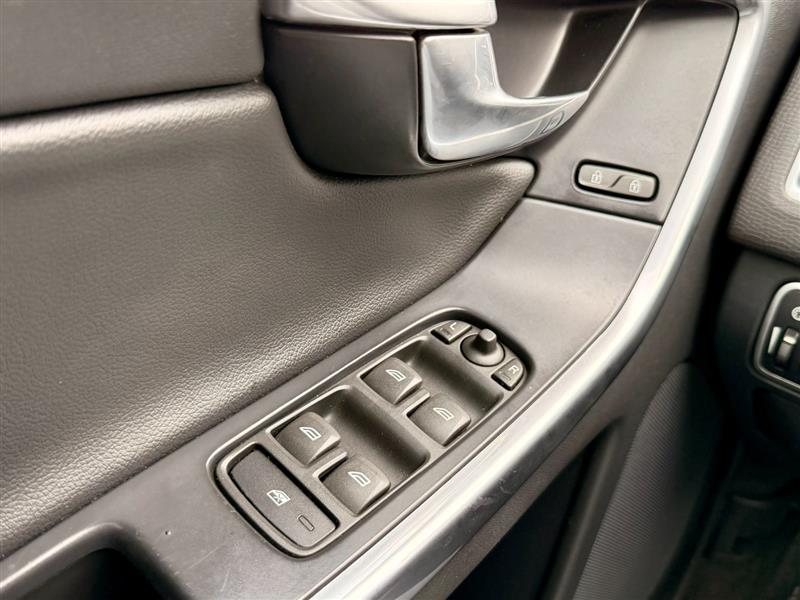 2016 Volvo XC60 Premier - Photo 19