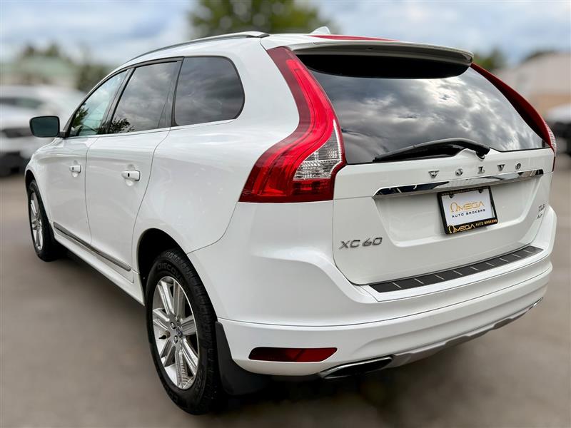 2016 Volvo XC60 Premier - Photo 8
