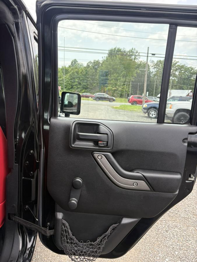 2017 Jeep Wrangler Unlimited Sport - Photo 22