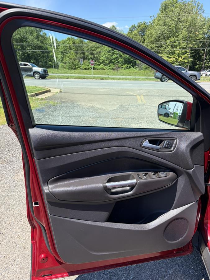 2014 Ford Escape Titanium - Photo 10