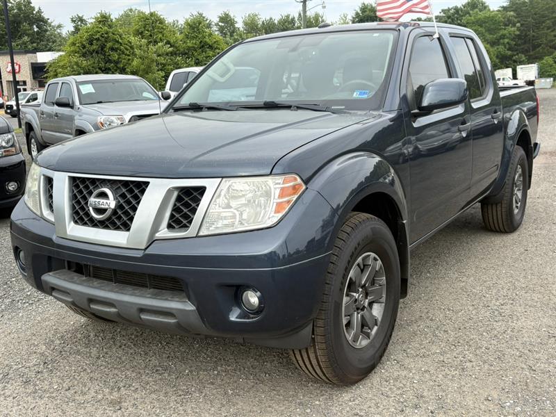 Arctic Blue Metallic 2019 Nissan Frontier PRO-4X Crew Cab 4WD Pickup Truck Four-Wheel Drive Automatic