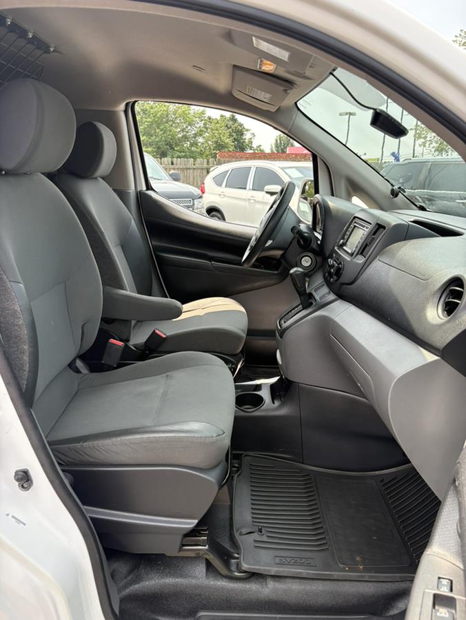 2018 Nissan NV200 SV - Photo 15