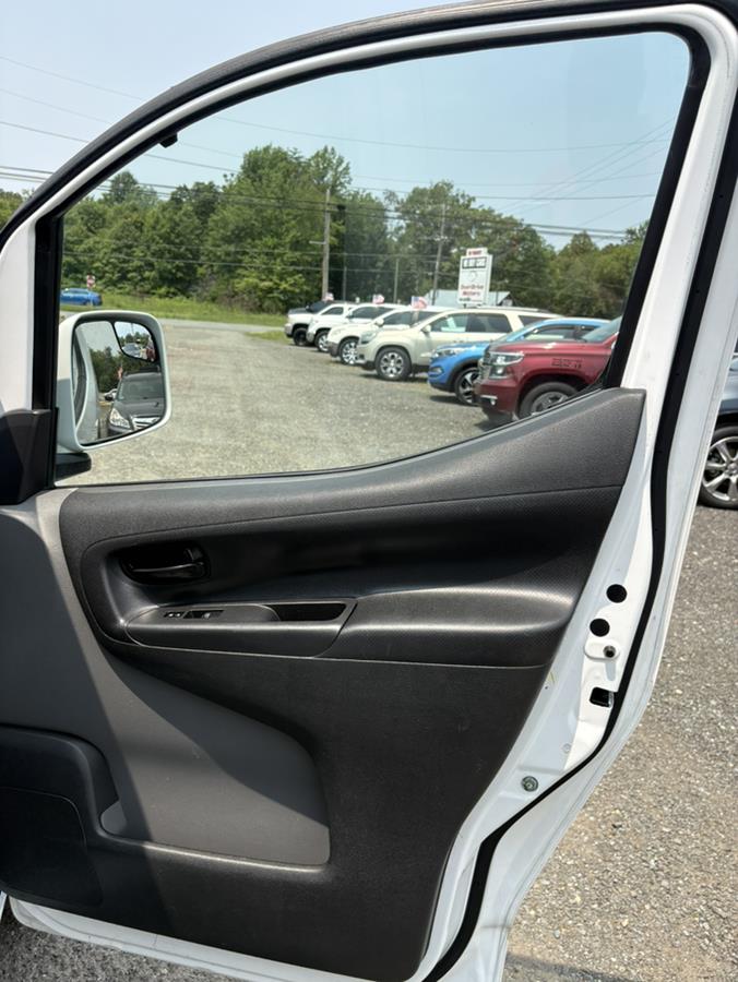 2018 Nissan NV200 SV - Photo 18