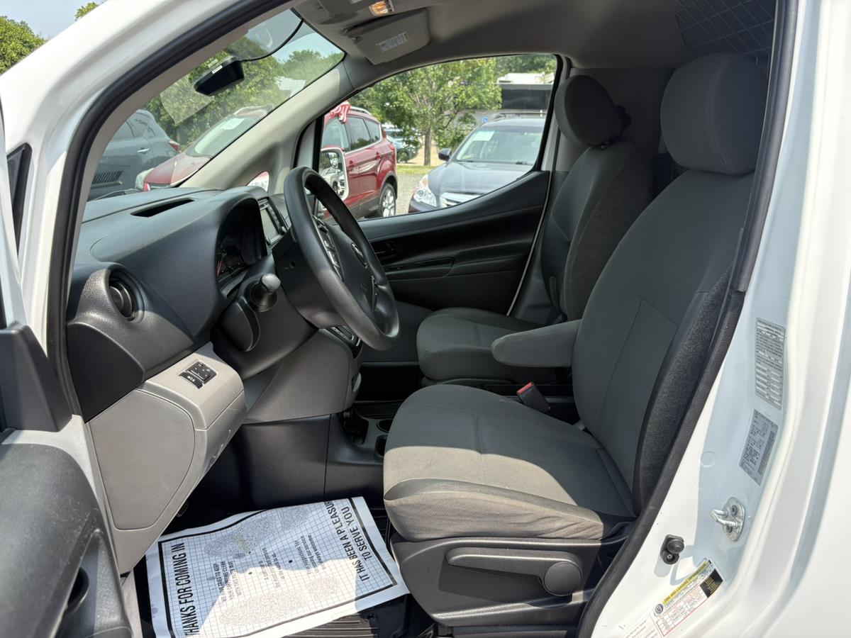 2018 Nissan NV200 SV - Photo 7