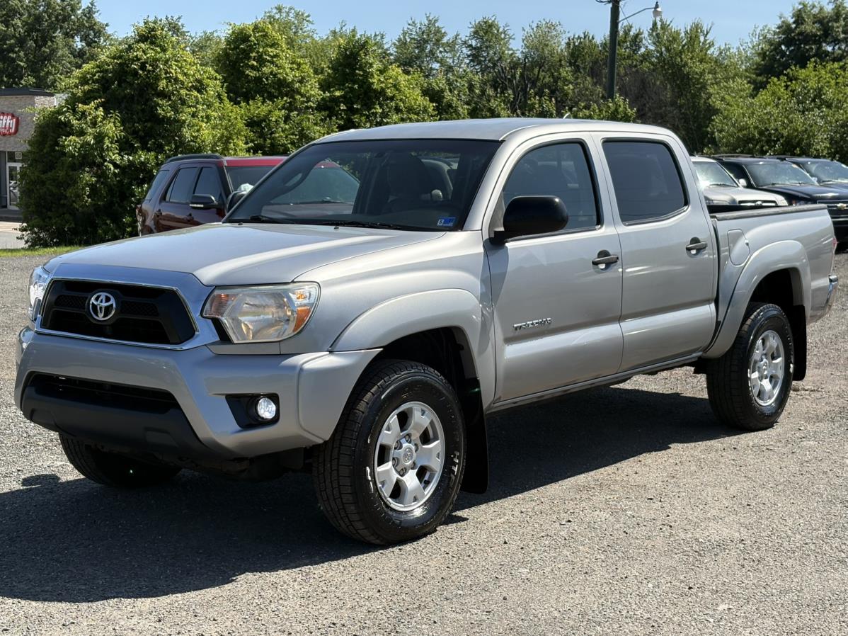2015 Toyota Tacoma 4x4 Doublecab V6 AT's photo