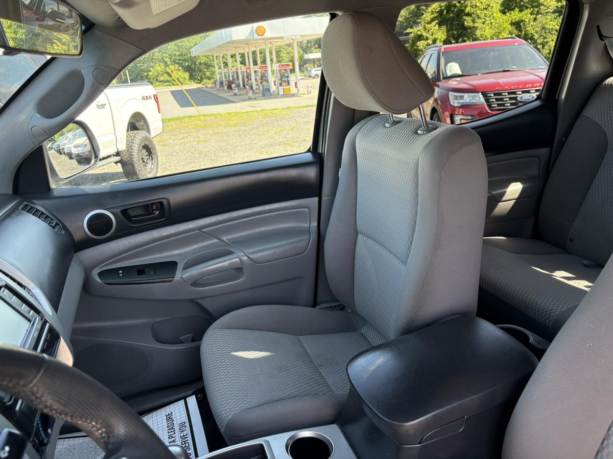 2015 Toyota Tacoma Base - Photo 6
