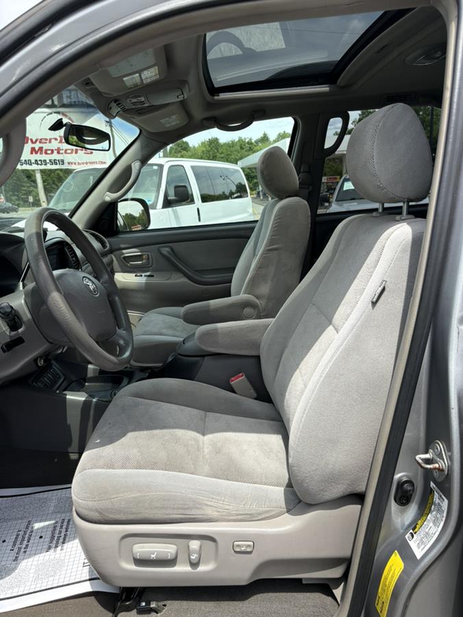 2005 Toyota Sequoia SR5 - Photo 7