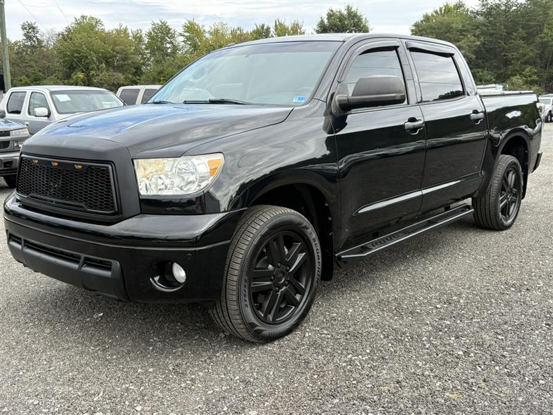 2013 TOYOTA TUNDRA PLATINUM