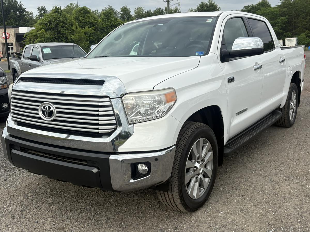 2015 Toyota Tundra 5.7 Auto 4WD Limited Crew Max's photo