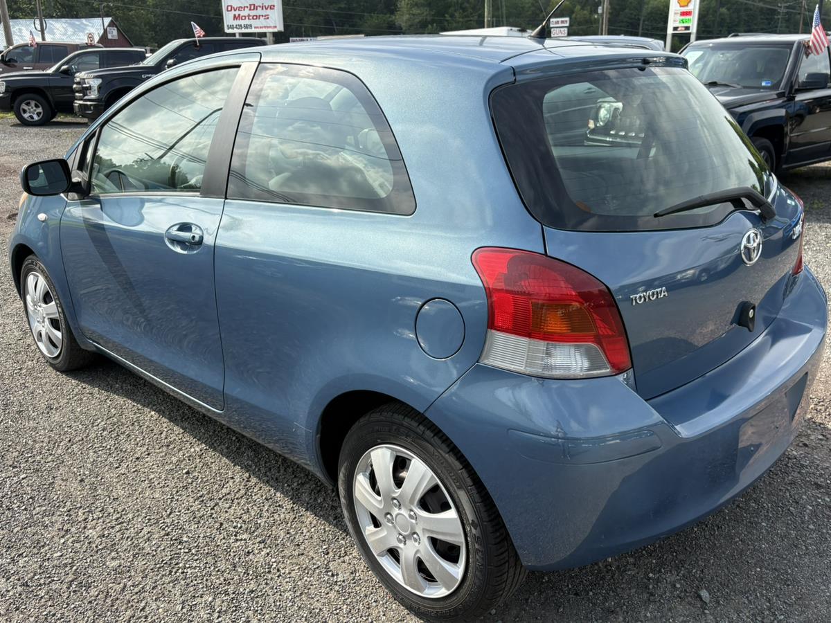2010 Toyota Yaris Base - Photo 3