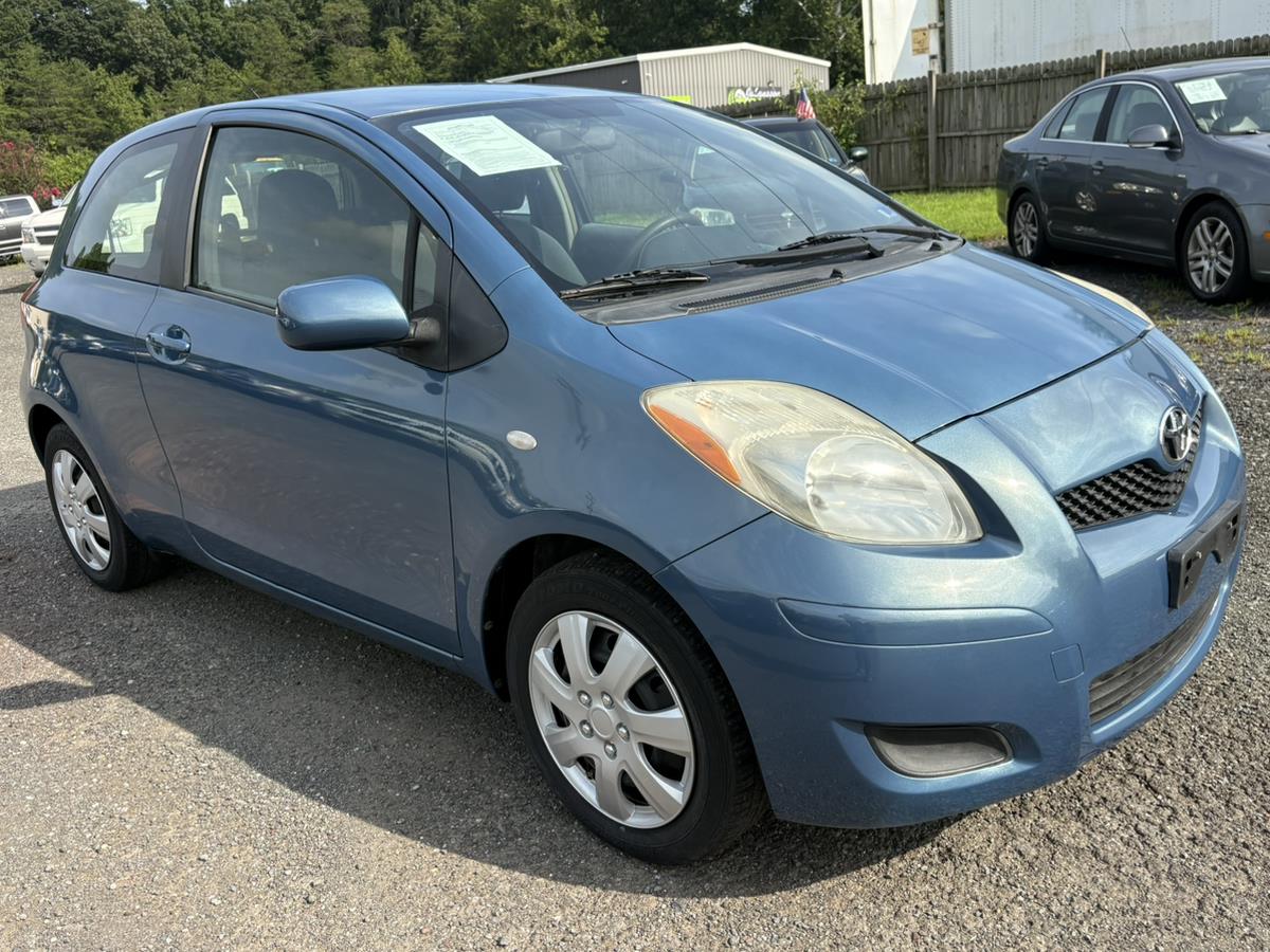 2010 Toyota Yaris Base - Photo 6