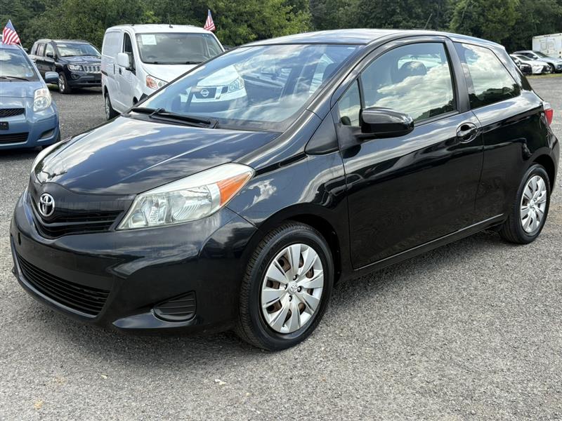 2013 TOYOTA YARIS LE