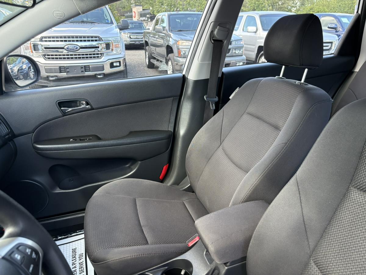 2011 Hyundai Elantra Touring GLS - Photo 8