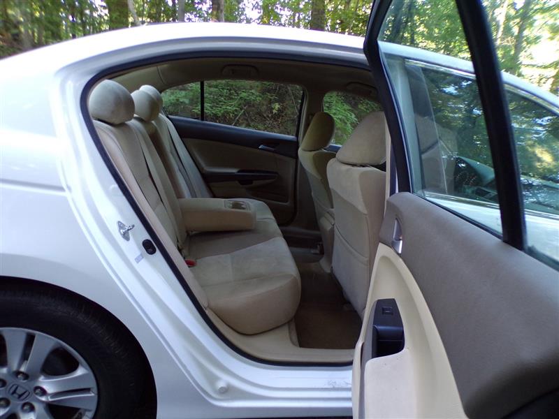 2009 Honda Accord LX-P - Photo 21
