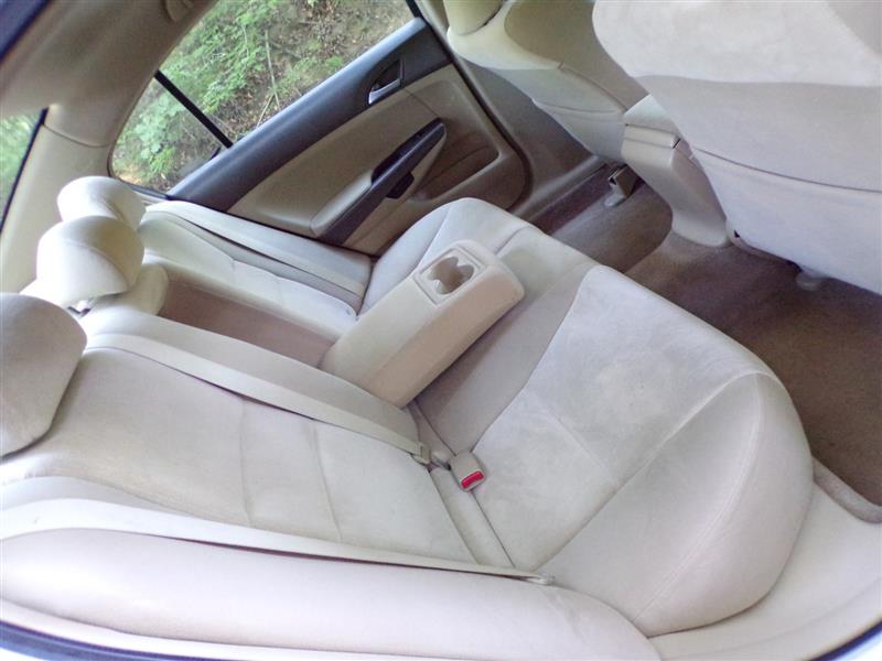 2009 Honda Accord LX-P - Photo 22