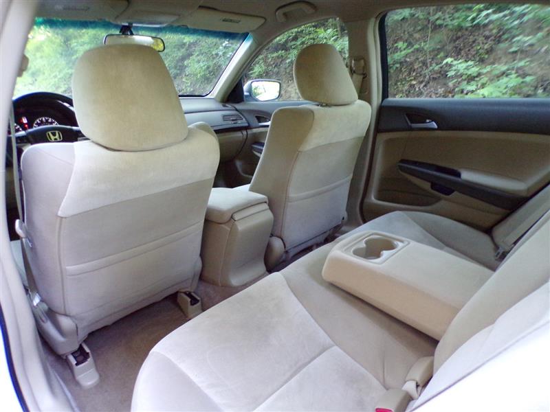 2009 Honda Accord LX-P - Photo 27