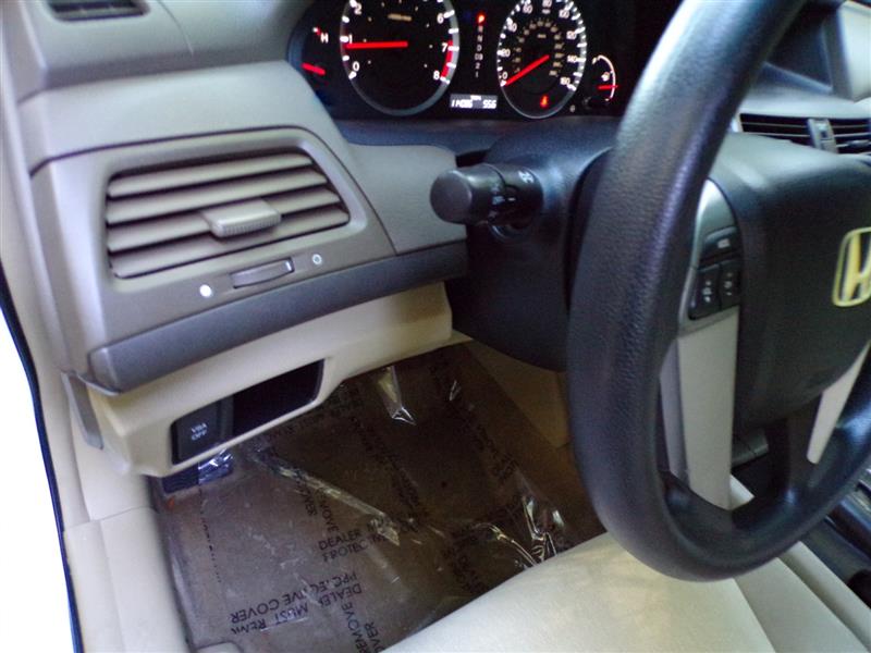 2009 Honda Accord LX-P - Photo 31