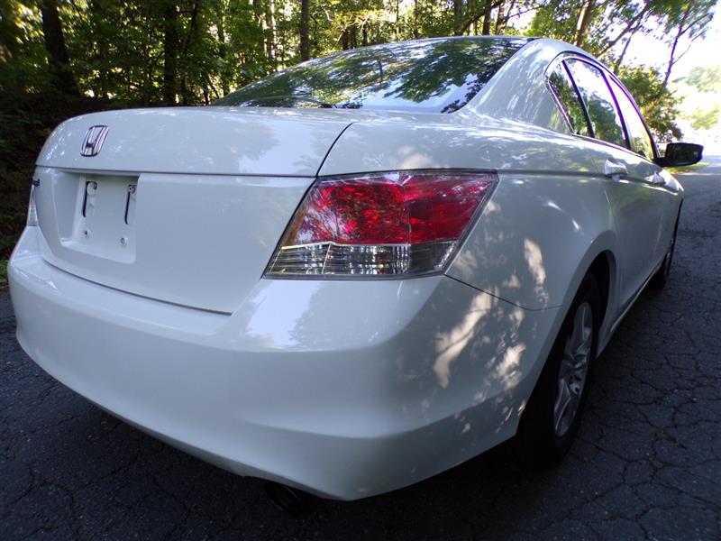 2009 Honda Accord LX-P - Photo 9