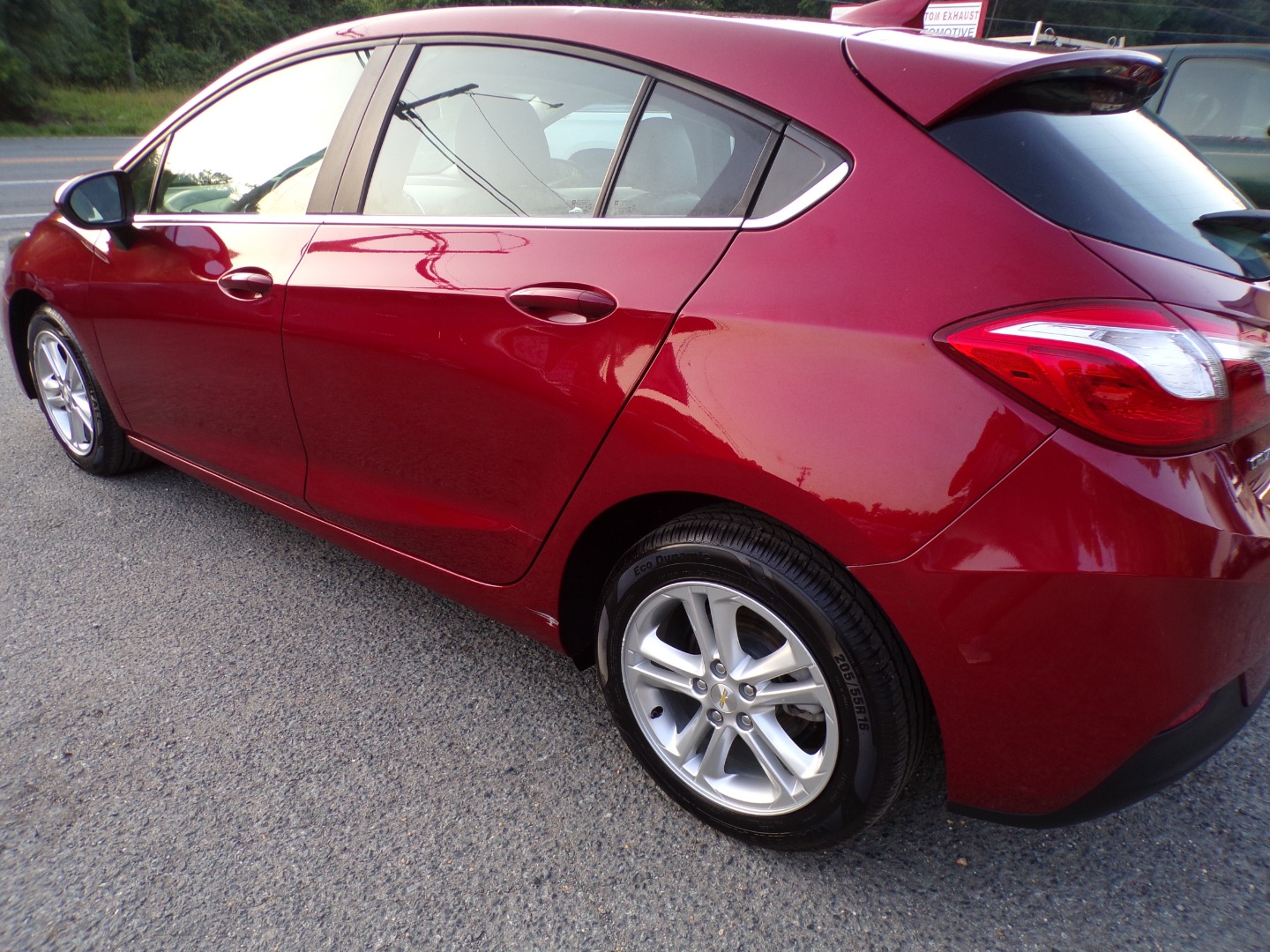 2017 Chevrolet Cruze LT - Photo 10