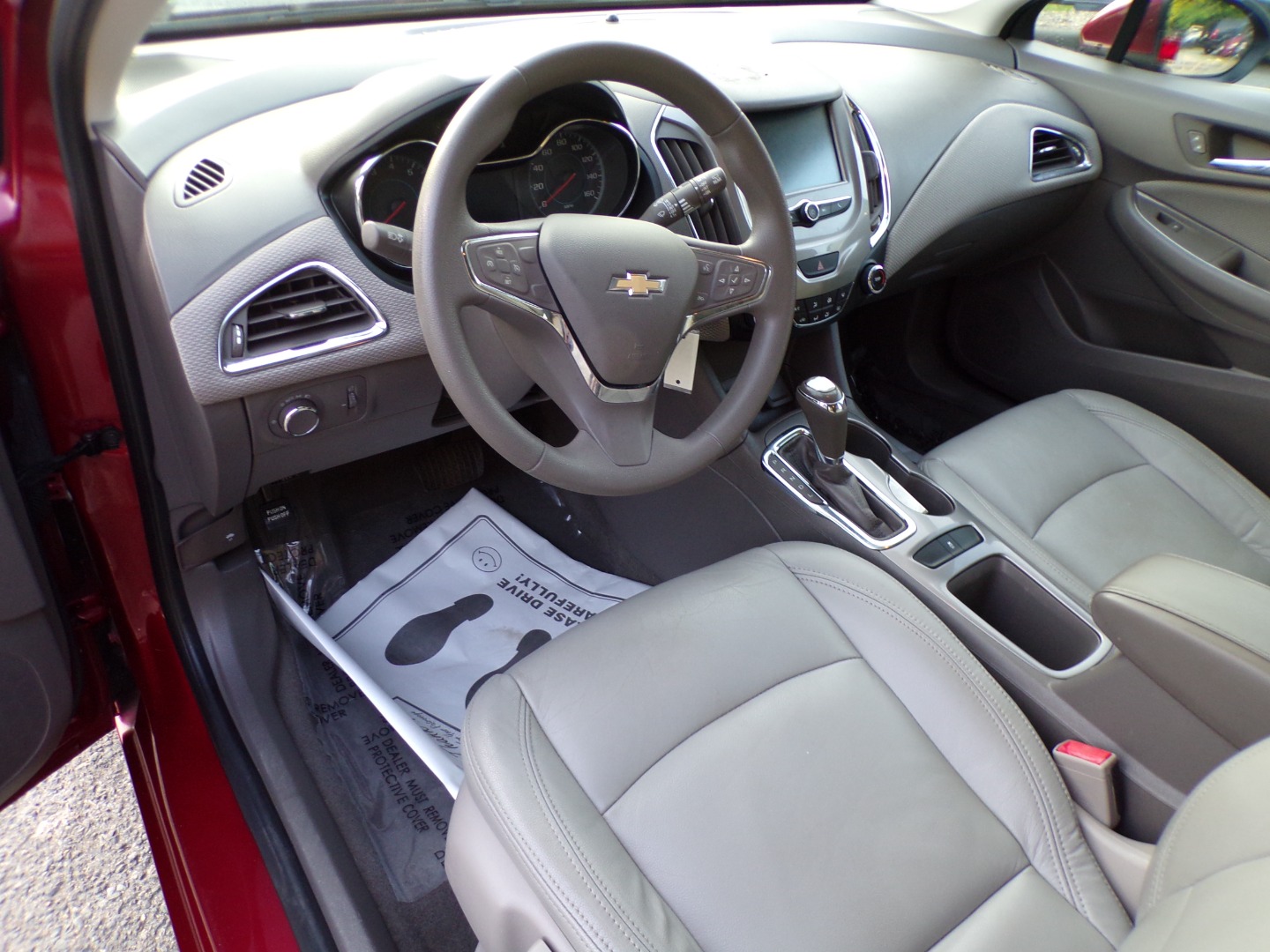 2017 Chevrolet Cruze LT - Photo 17