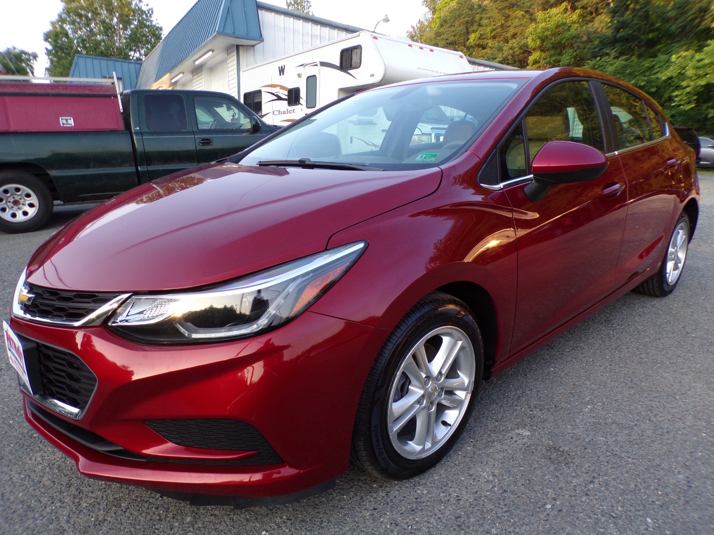 2017 Chevrolet Cruze LT - Photo 3