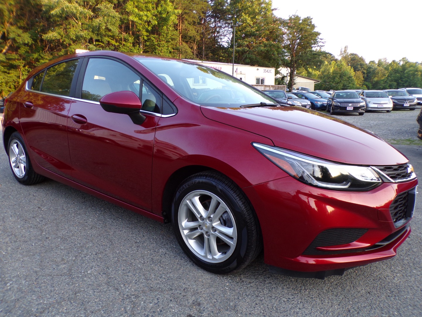 2017 Chevrolet Cruze LT - Photo 4