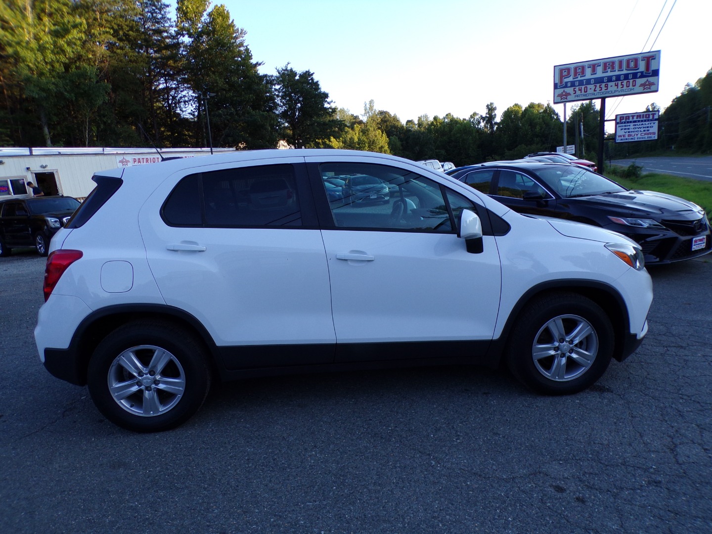 2020 Chevrolet Trax LS - Photo 11