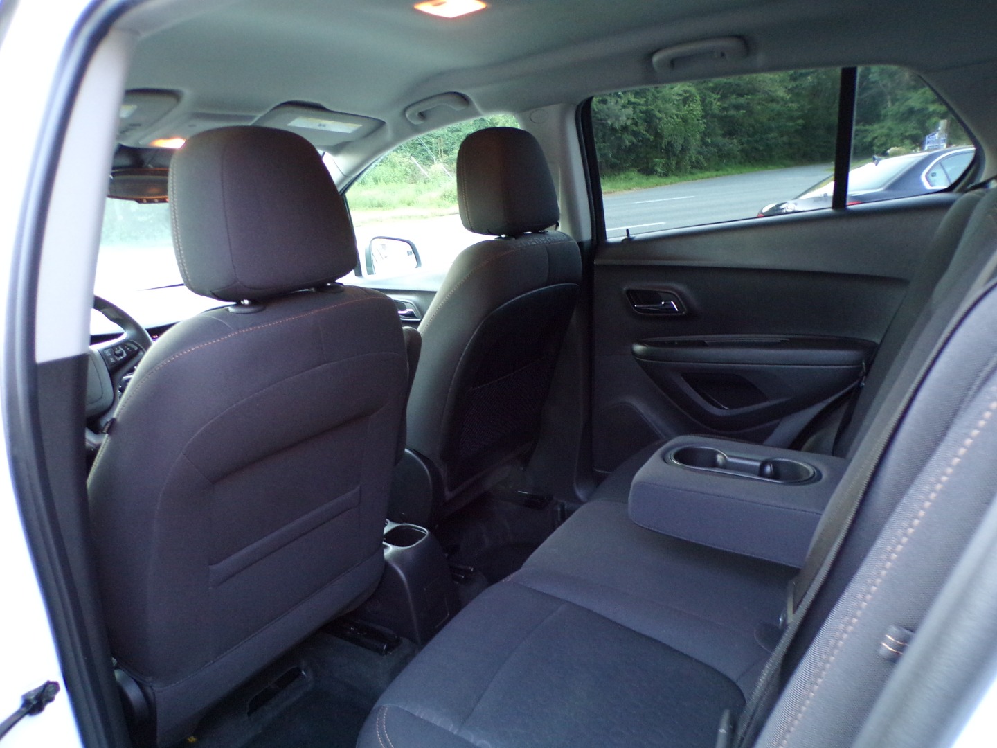 2020 Chevrolet Trax LS - Photo 28