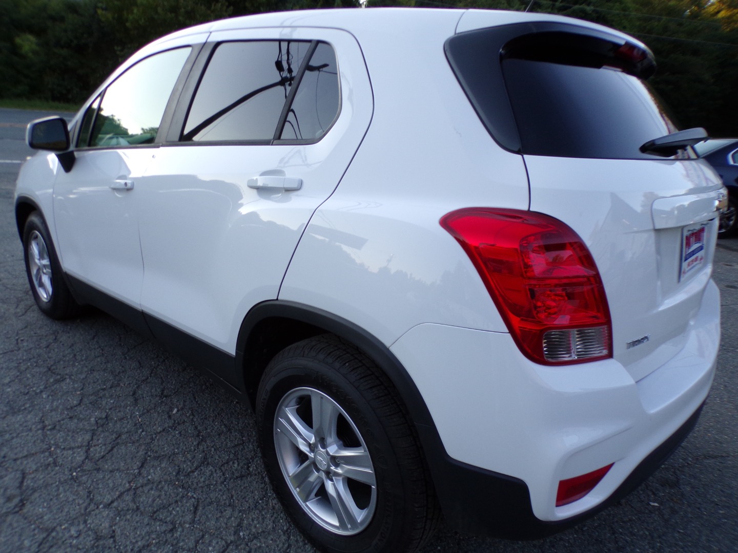 2020 Chevrolet Trax LS - Photo 9