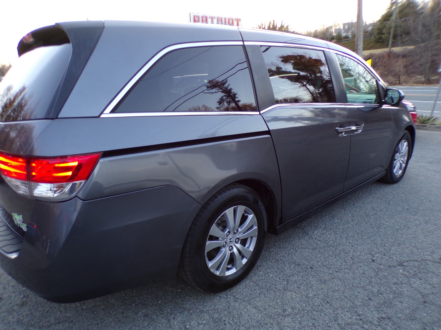 2016 Honda Odyssey EX-L - Photo 10