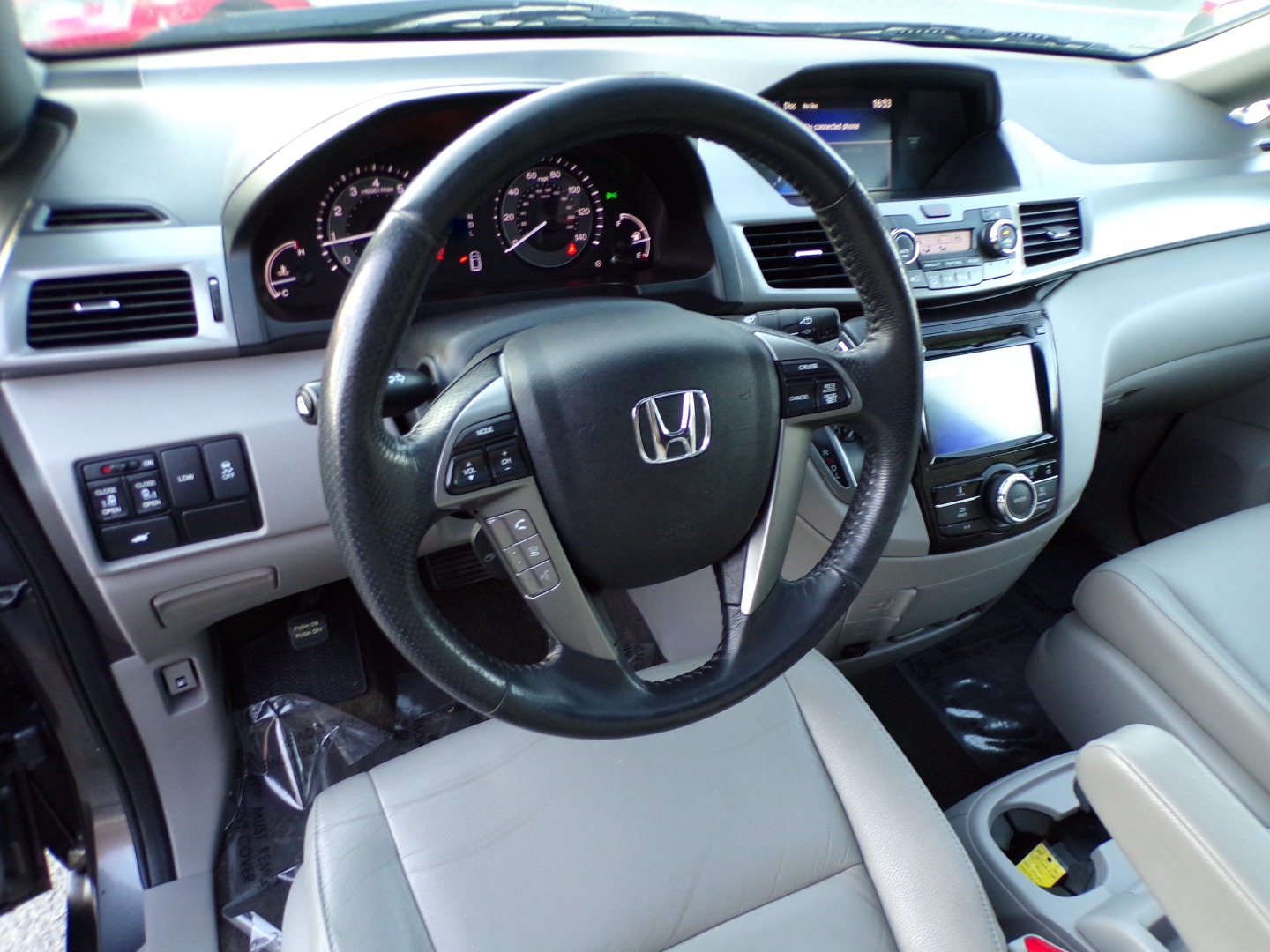 2016 Honda Odyssey EX-L - Photo 16