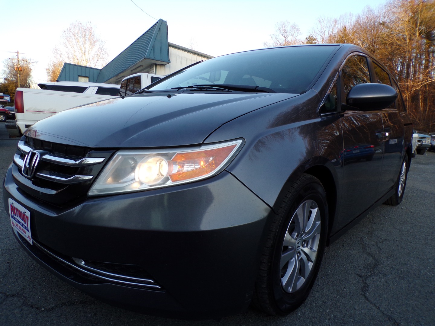 2016 Honda Odyssey EX-L - Photo 3