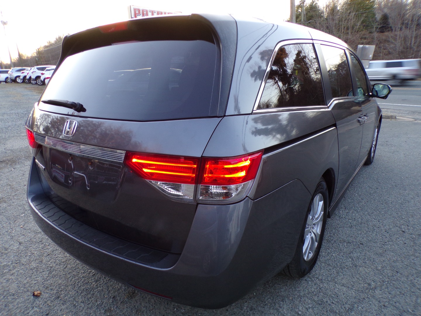 2016 Honda Odyssey EX-L - Photo 8