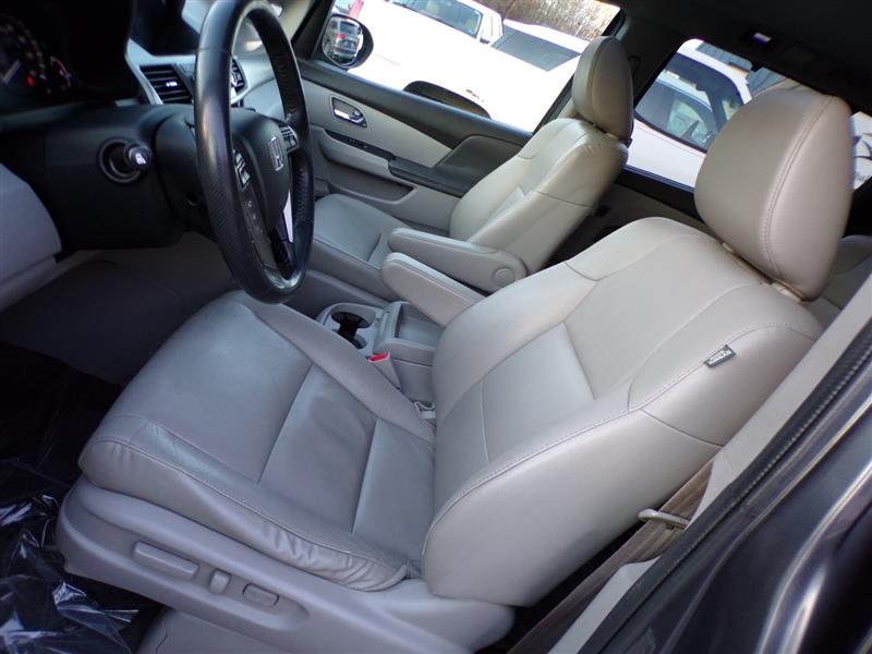 2016 Honda Odyssey EX-L - Photo 16