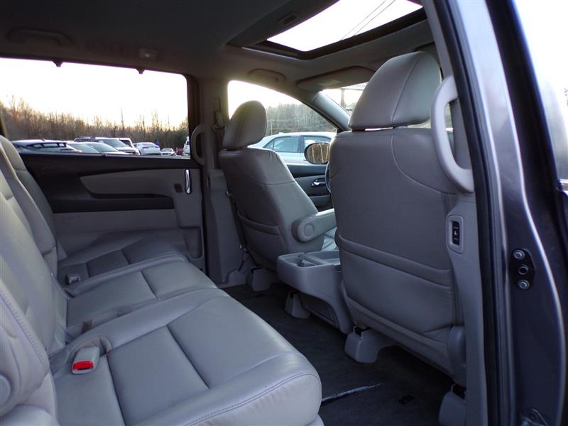2016 Honda Odyssey EX-L - Photo 24
