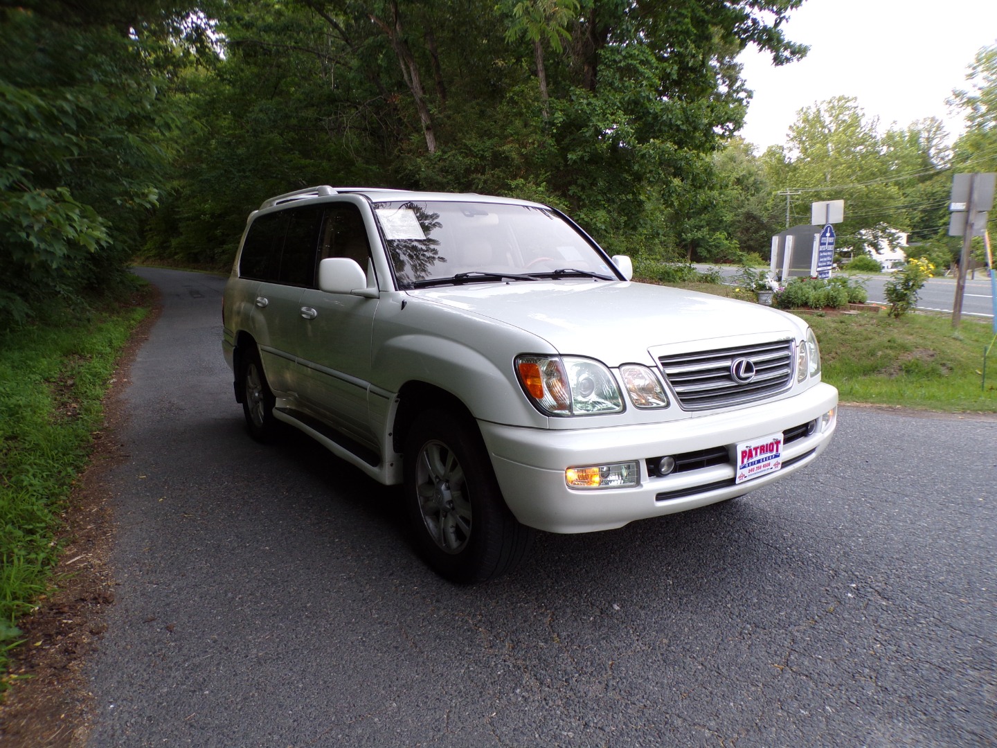 2003 Lexus LX 600 470's photo