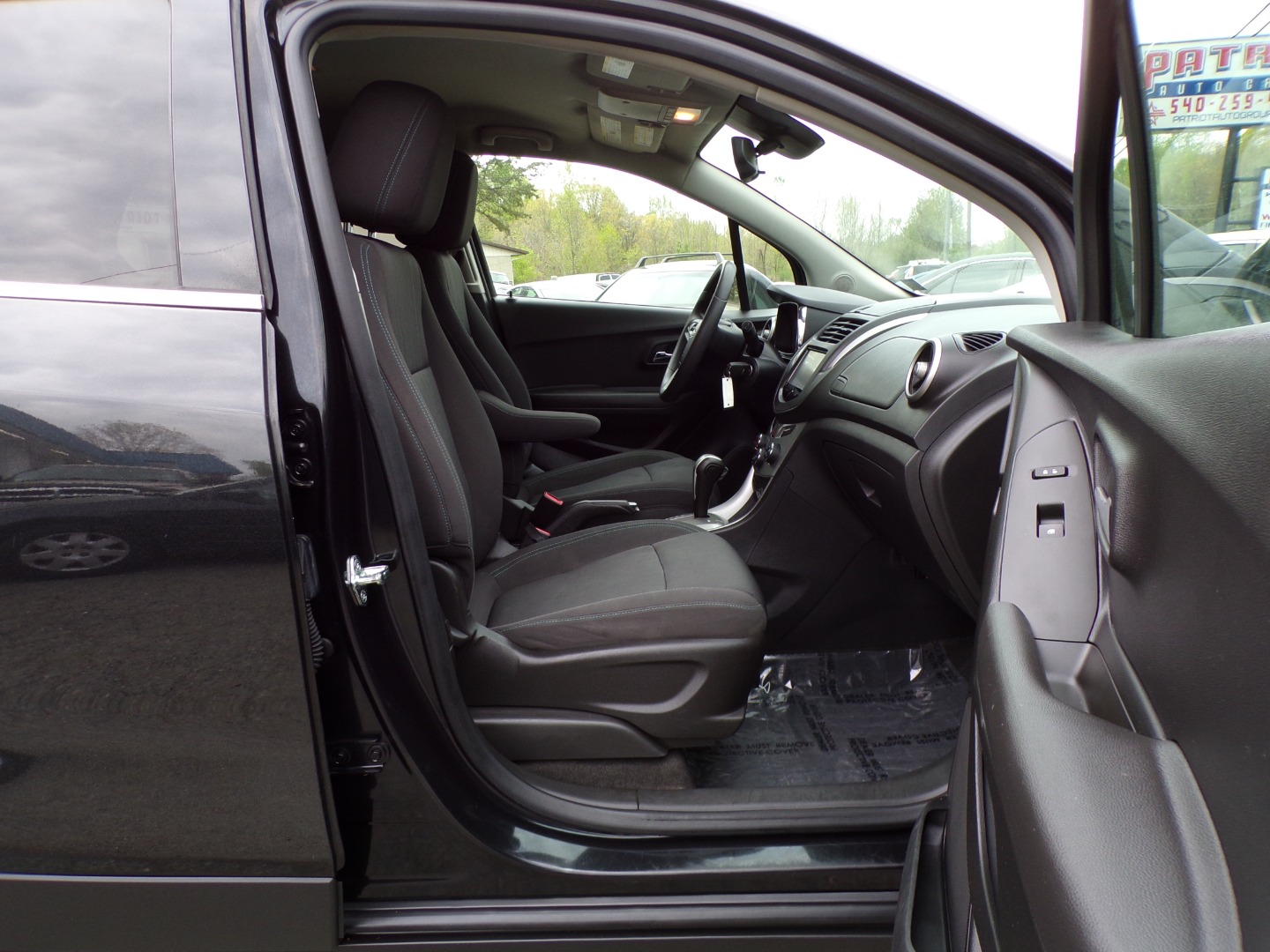 2016 Chevrolet Trax LT - Photo 18