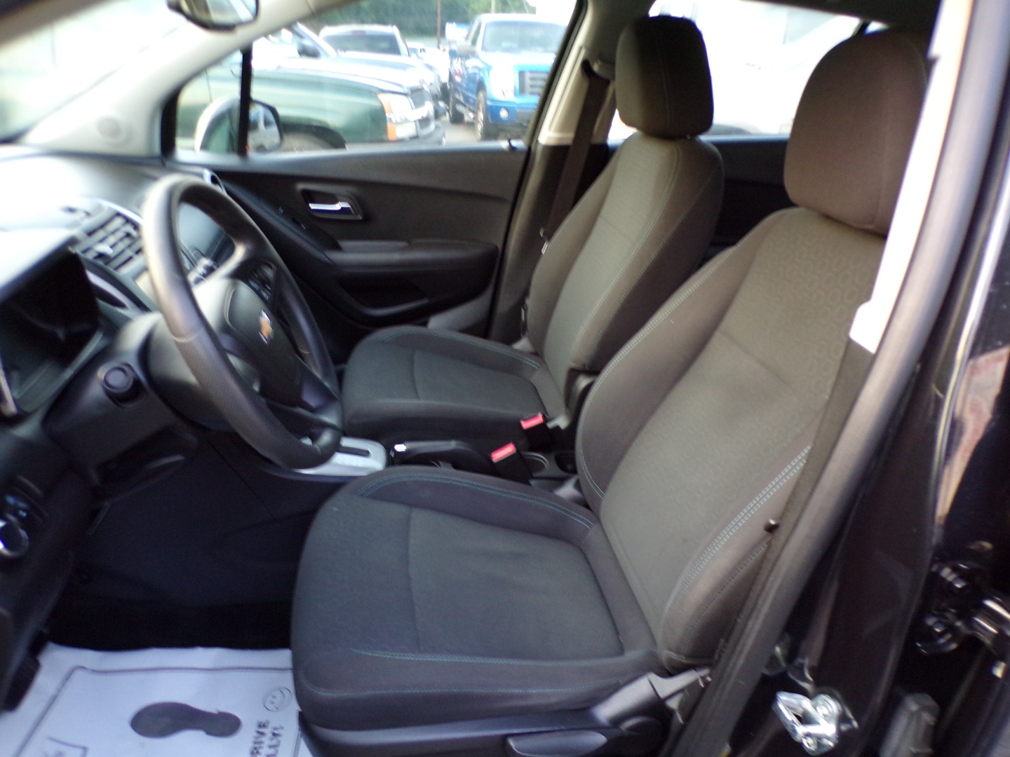 2016 Chevrolet Trax LS - Photo 16
