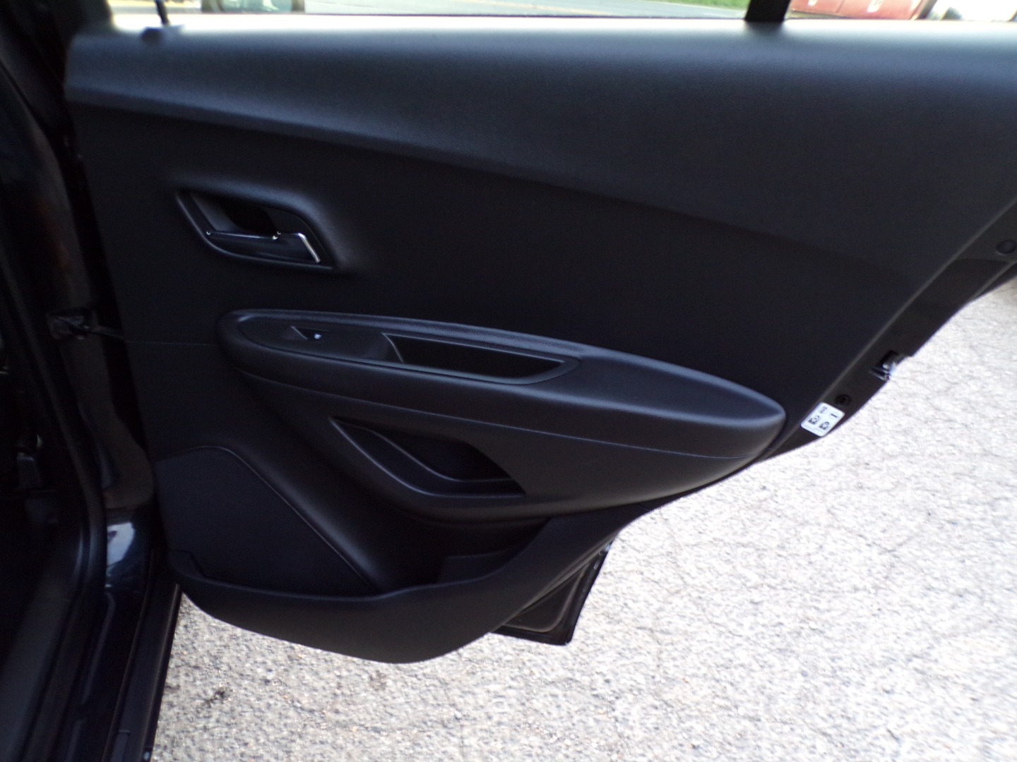 2016 Chevrolet Trax LS - Photo 23