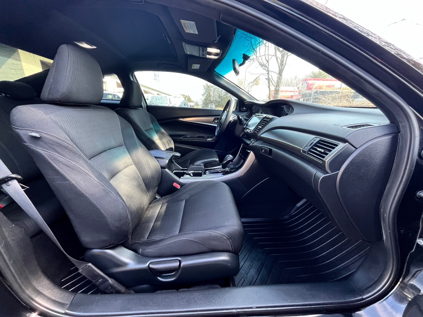 2017 Honda Accord EX - Photo 8