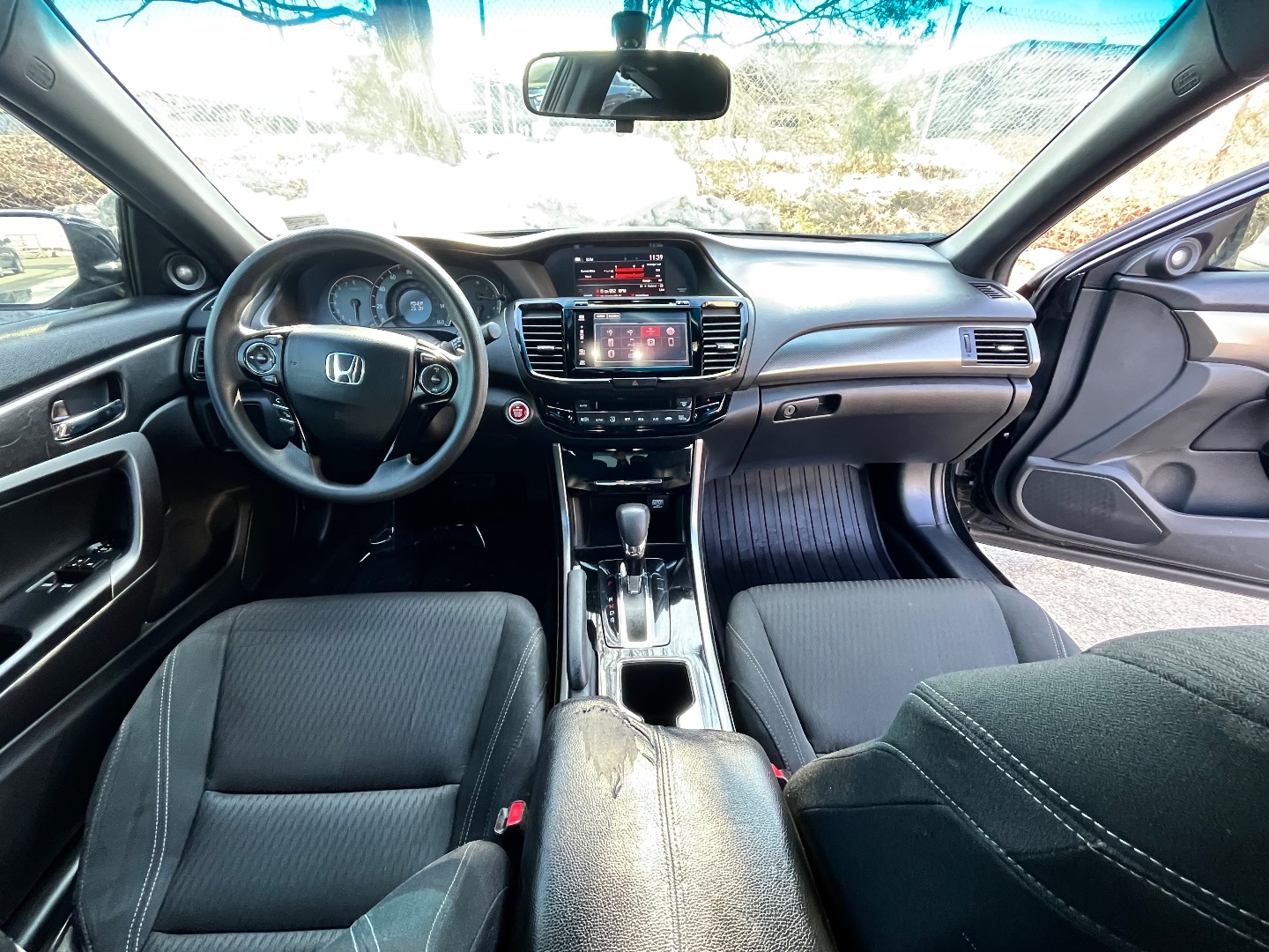 2017 Honda Accord EX - Photo 9
