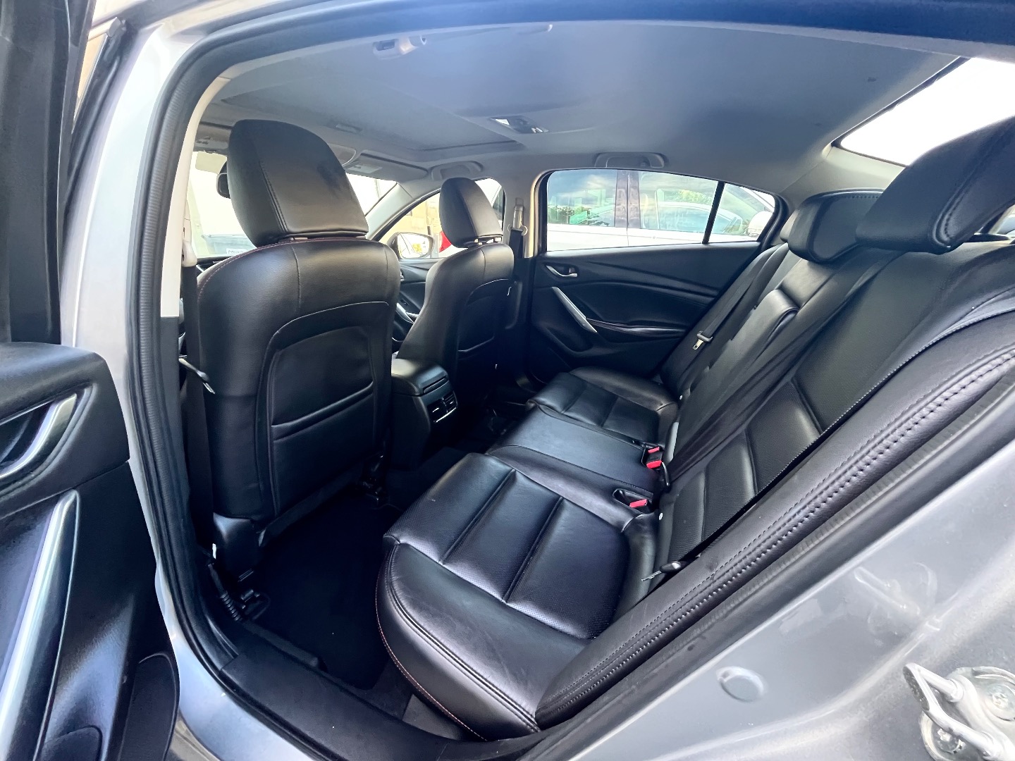 2015 Mazda MAZDA6 i Grand Touring - Photo 18