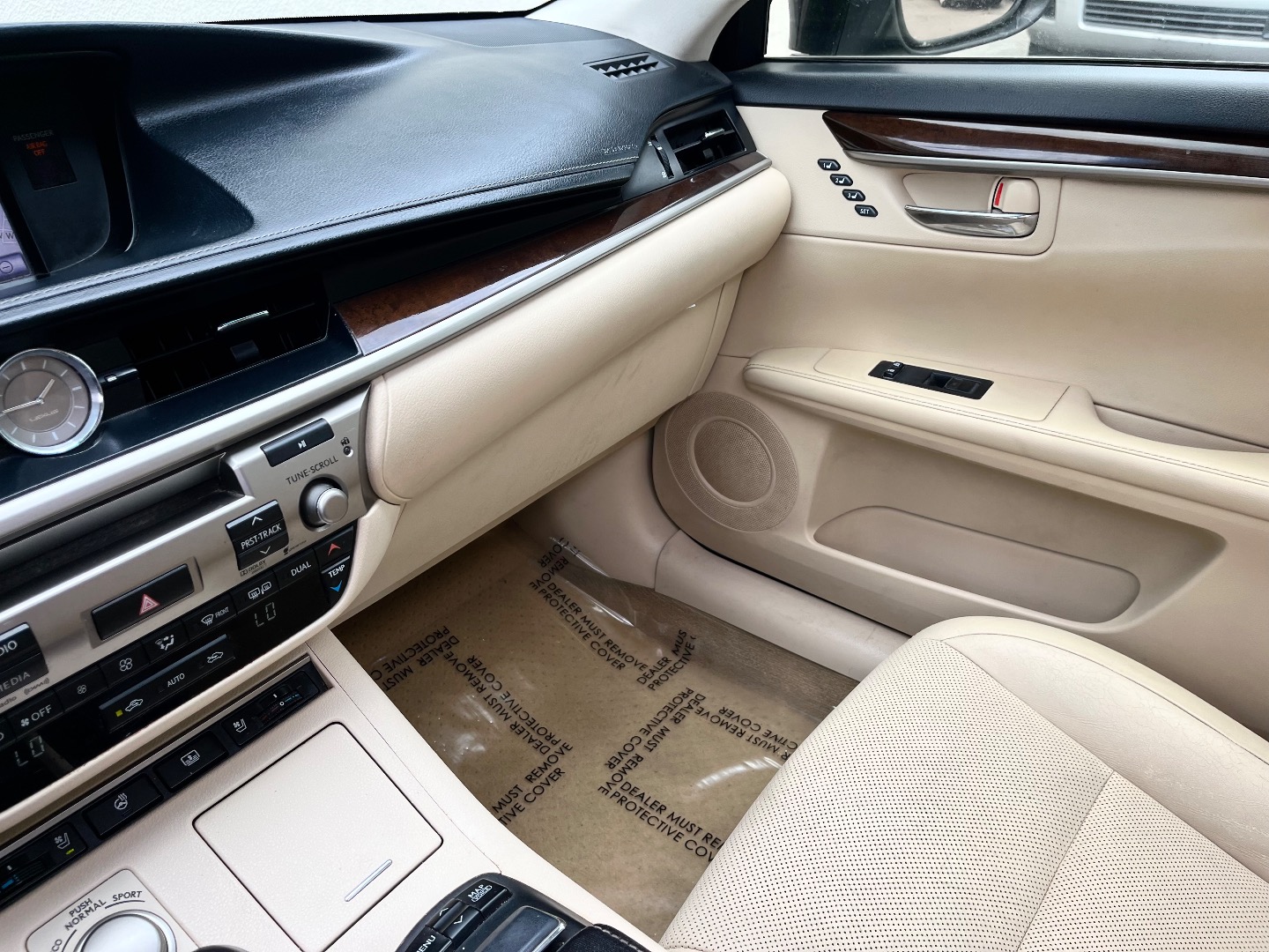 2013 Lexus ES 350 - Photo 13