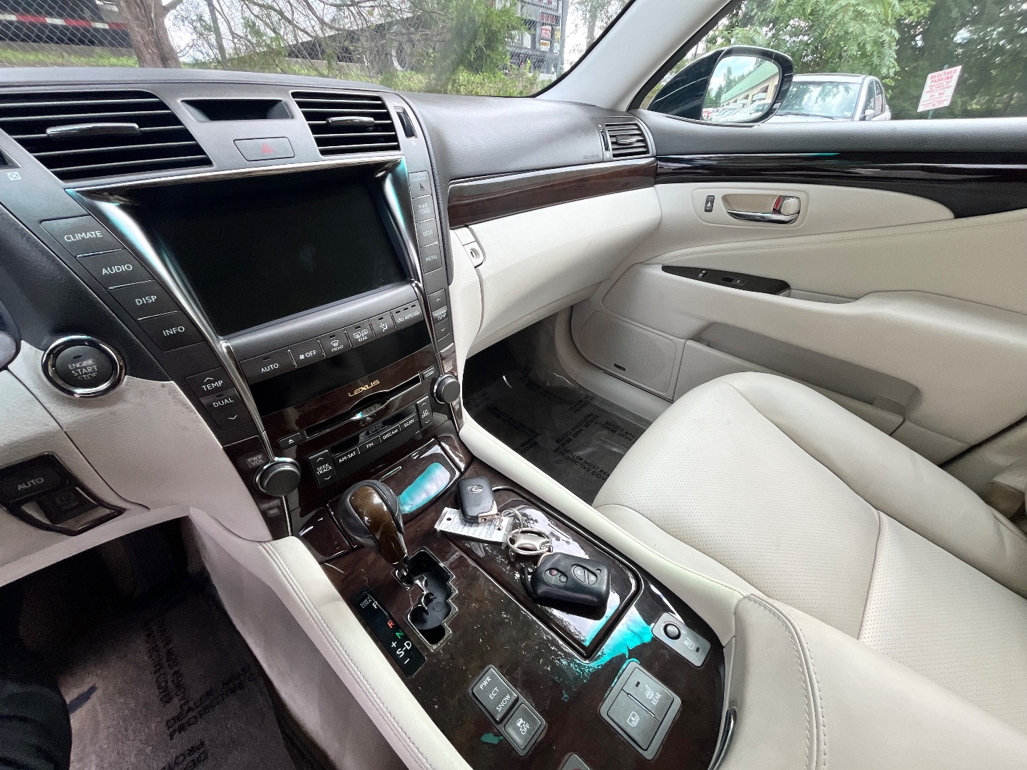 2007 Lexus LS Base - Photo 10