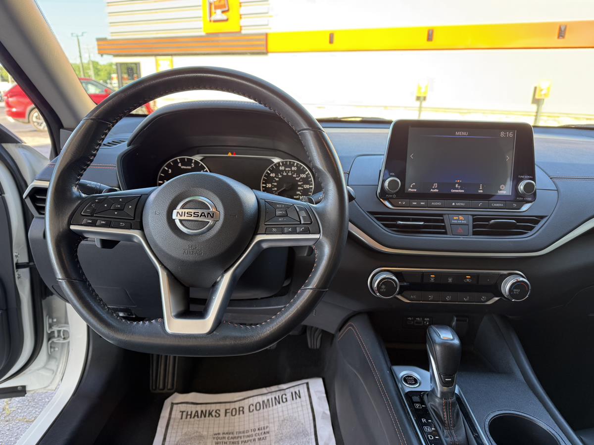 2022 Nissan Altima SR - Photo 12