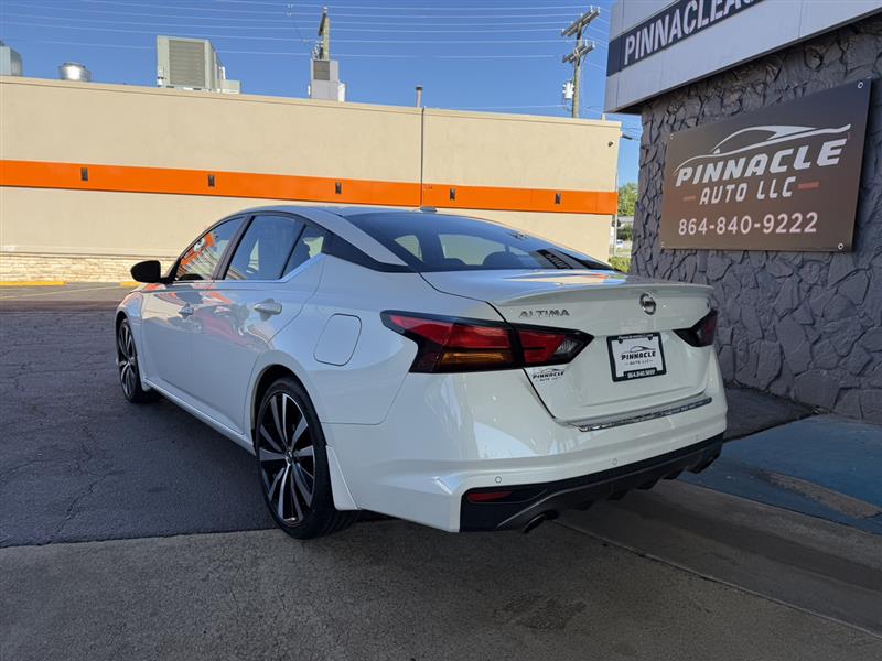 2022 Nissan Altima SR - Photo 20